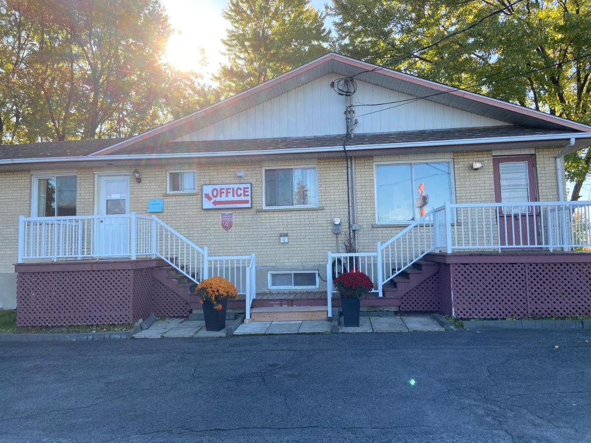 Motel Des Erables Coteau-du-Lac Extérieur photo