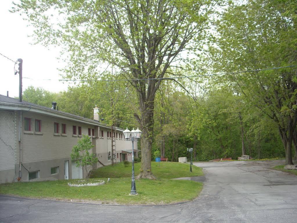 Motel Des Erables Coteau-du-Lac Extérieur photo